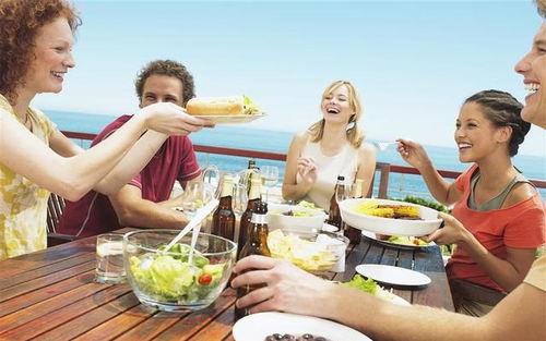 吃瓜系统娱乐圈盖庙的,吃瓜系统助力盖庙,揭秘明星跨界公益背后的故事